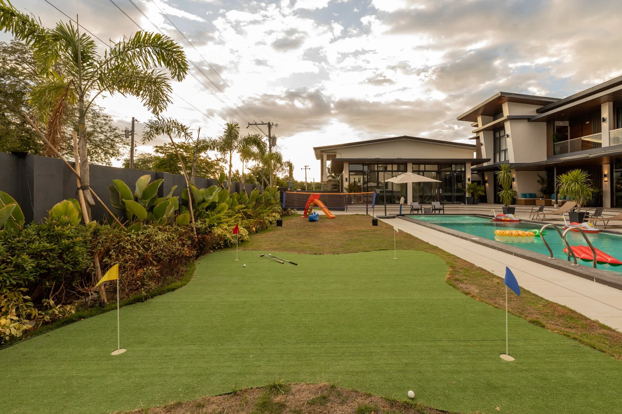 Spacious Garden
