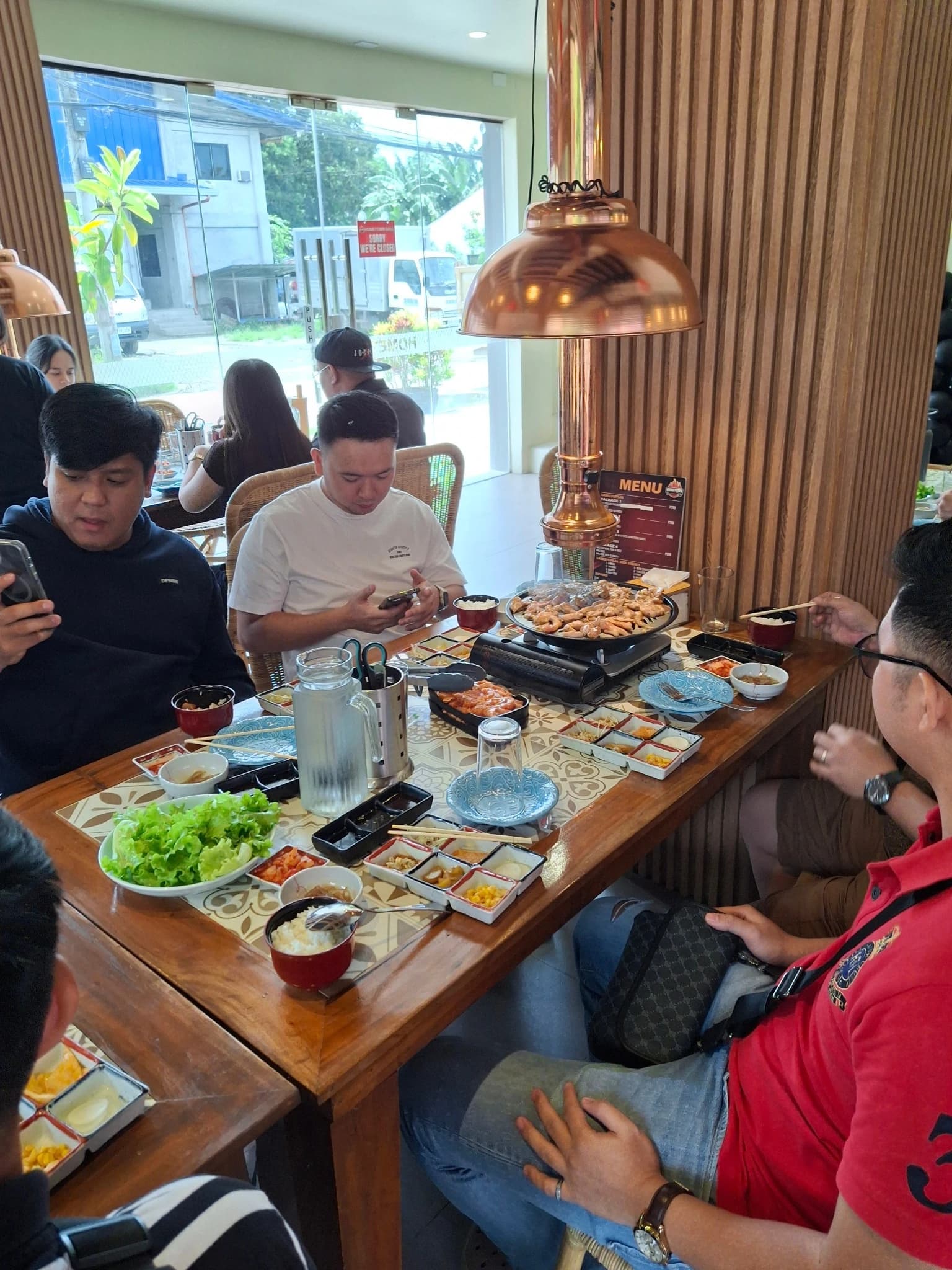 Local Eateries & Resorts
