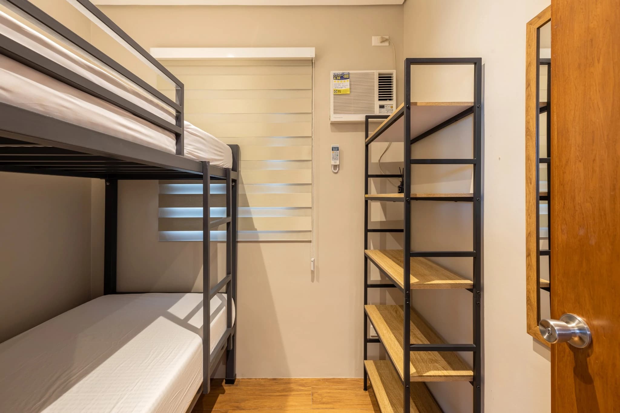 Pod room compact sleeping area