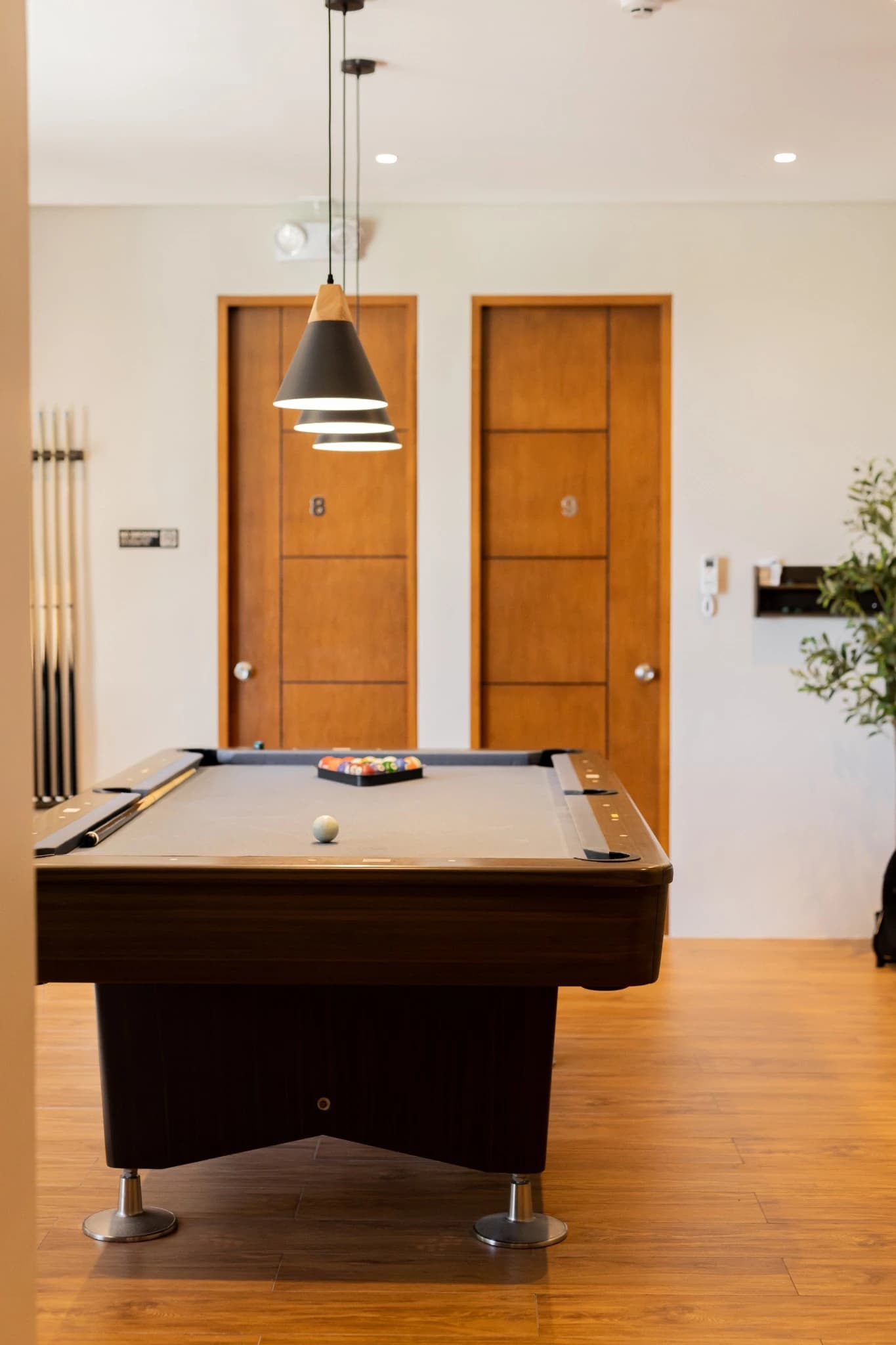 Pod room detail with wood finish